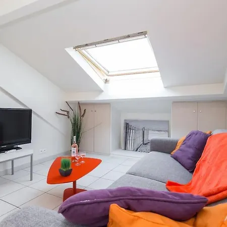 Apartman Port 3 - Spacious And Central W Ac On The Port *
