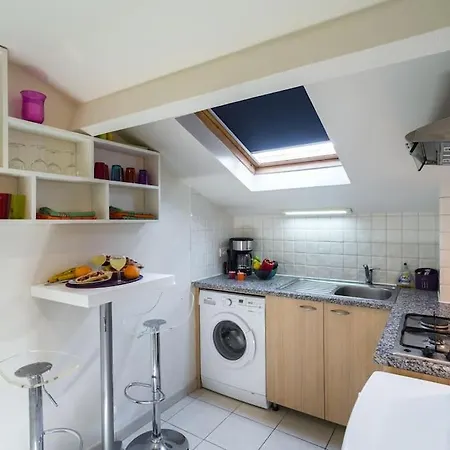 Apartman Port 3 - Spacious And Central W Ac On The Port *
