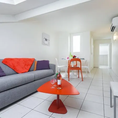 Port 3 - Spacious And Central W Ac On The Port Apartman