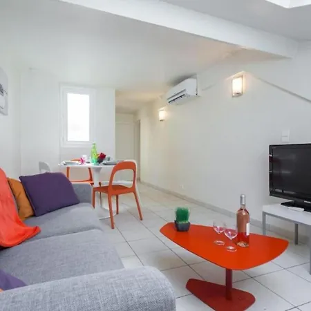 Port 3 - Spacious And Central W Ac On The Port Apartman